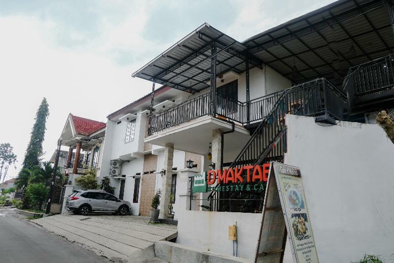 Oyo 350 D' Maktab Homestay Syariah 말랑 외부 사진