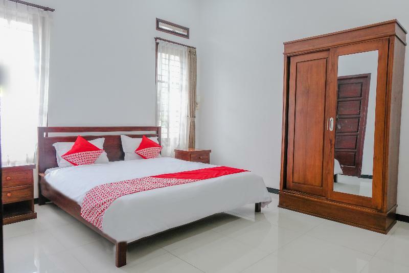 Oyo 350 D' Maktab Homestay Syariah 말랑 외부 사진